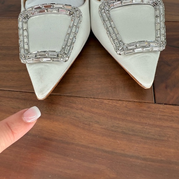 Badgley Mischka Aubree Pointed Toe Stiletto Pumps With Crystal Buckle Size 9.5 - Picture 4 of 9
